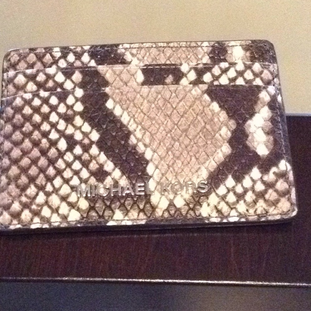 Michael kors. Card holder